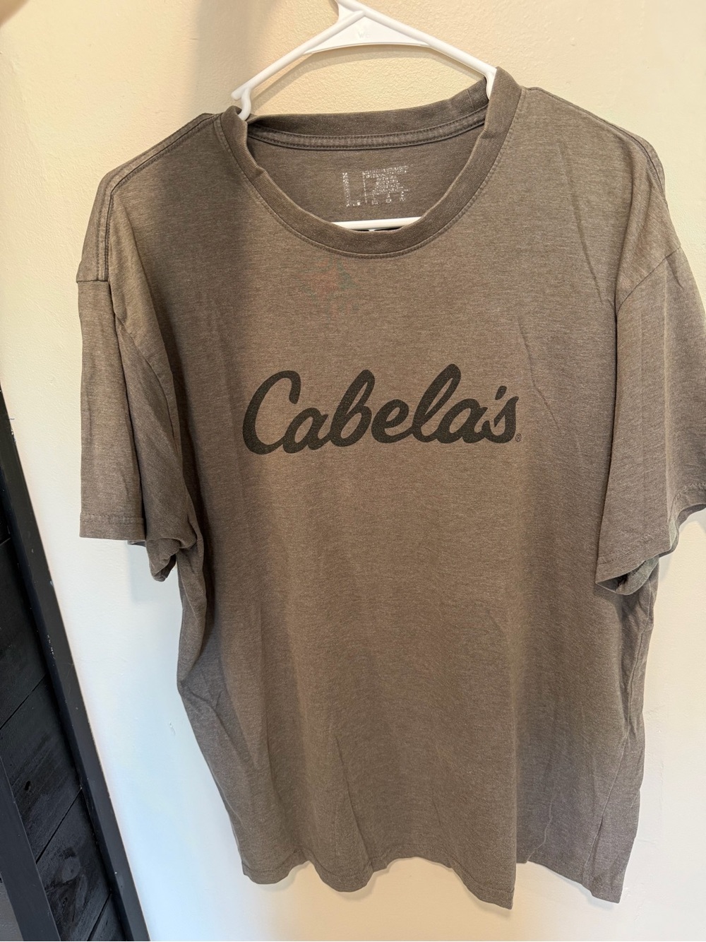 Cabela's Men's Logo Tee in Olive